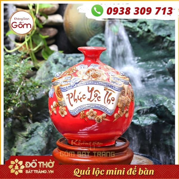 Bình hút tài lộc màu đỏ gốm Bát Tràng nâng tầm không gian sống