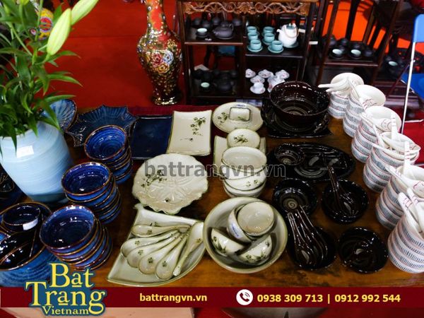 Quà tân gia nhà bạn trai mua gì ý nghĩa, hợp ý phụ huynh?