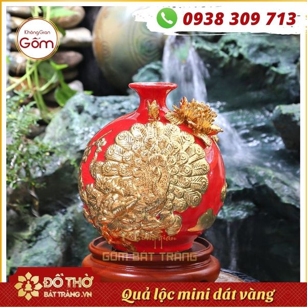 Bình hút tài lộc màu đỏ gốm Bát Tràng nâng tầm không gian sống