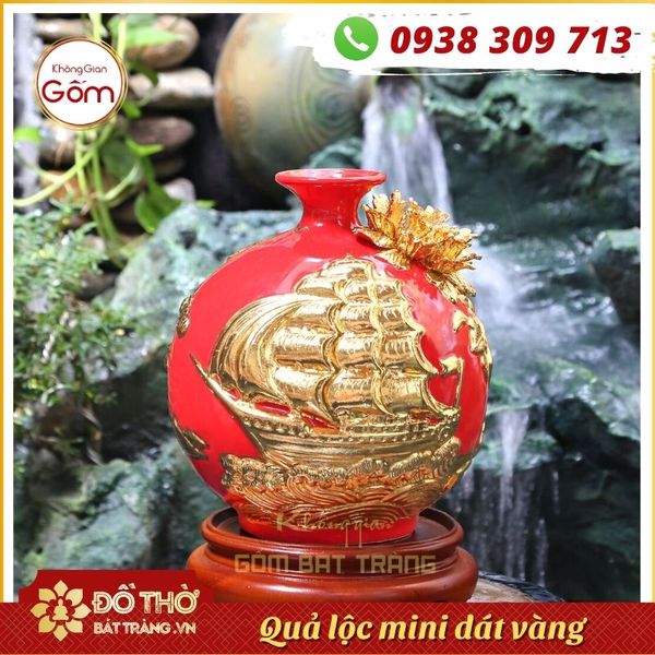 Bình hút tài lộc màu đỏ gốm Bát Tràng nâng tầm không gian sống
