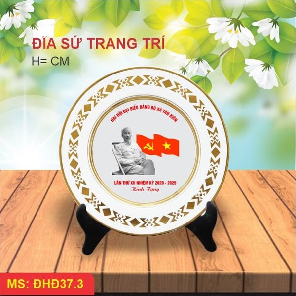Công ty cung cấp quà tặng đại hội cao cấp in logo theo yêu cầu
