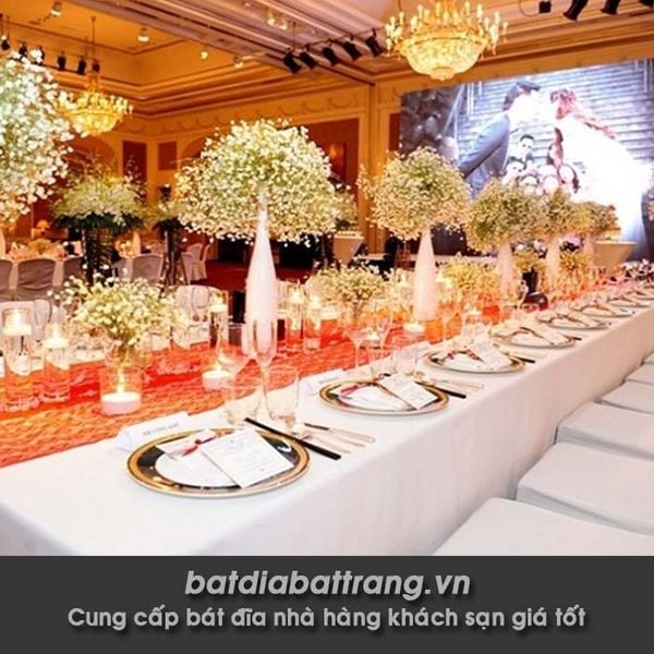 Các mẫu thiết kế không gian nhà hàng tiệc cưới đẹp và hút khách