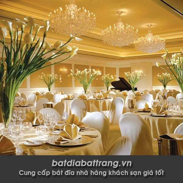 Các mẫu thiết kế không gian nhà hàng tiệc cưới đẹp và hút khách