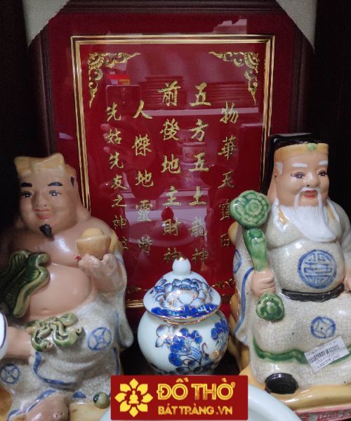 Hướng dẫn cách thỉnh bài vị thần tài đơn giản ngay tại nhà