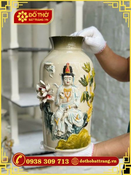 Tìm hiểu ý nghĩa của Quan Âm liên trì trong phong thủy