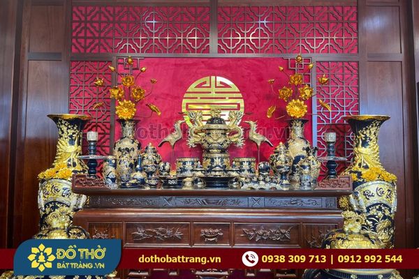 Trang trí phòng thờ gia tiên đẹp mắt mà trang trọng