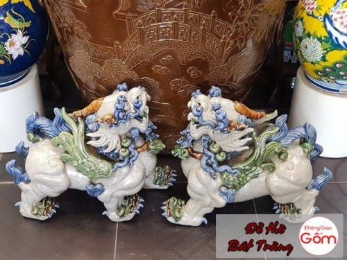 Những điều cấm kỵ không nên khi thỉnh tượng thần tài thổ địa bằng sứ