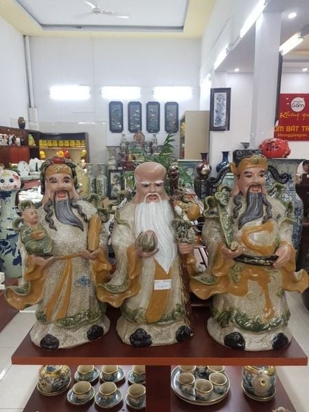 Vì sao không nên thờ tượng tam đa gỗ trong nhà?
