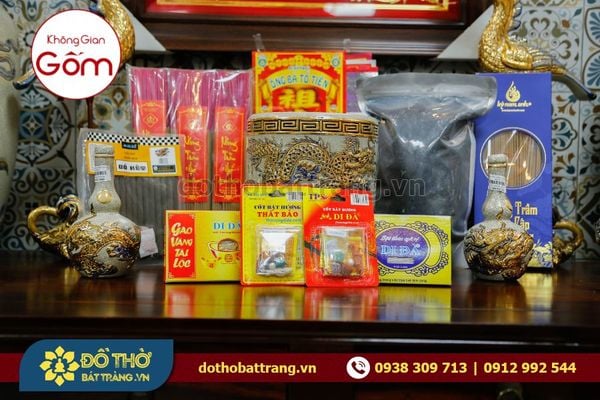 Bài văn khấn thay tro bát hương ngày Tết đúng cách