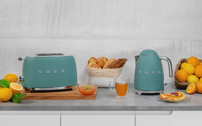 Máy nướng bánh mì SMEG EGMEU - Màu Emerald Green