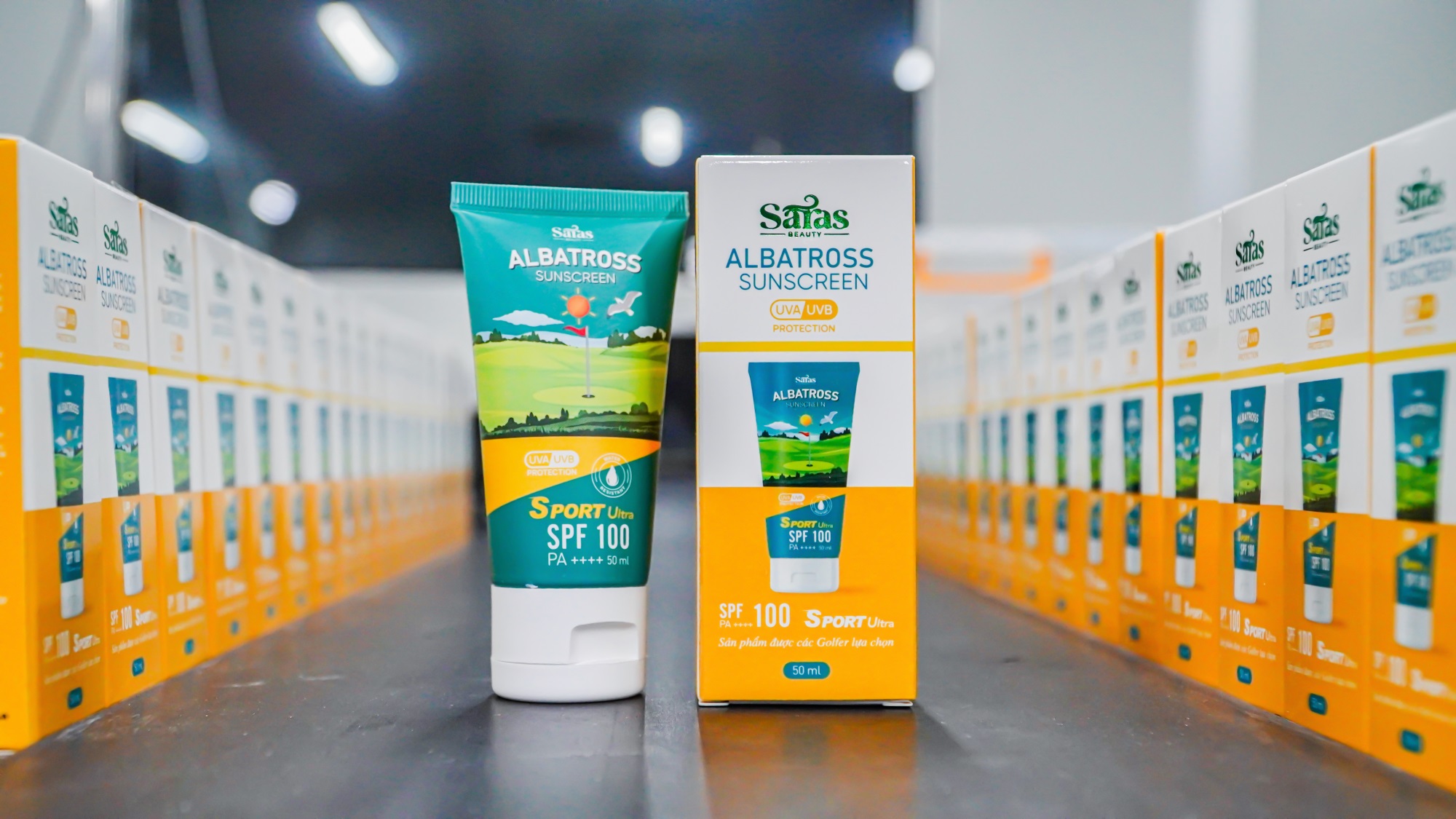 Kem chống nắng thể thao Albatross SPF 100 PA++++, tấm khiên bảo vệ làn da cho người yêu vận động ngoài trời