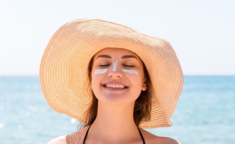 giu-kem-chong-nang-lau-troi-khi-choi-the-thao-4