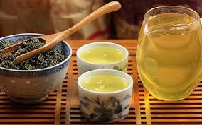 Những dưỡng chất trong trà và tác dụng với sức khỏe