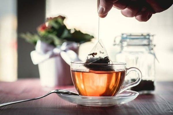 Giải Pháp Nhanh Gọn Cho Năng Lượng Bất Tận: Trà Đen Túi Lọc Có Gì Mà Hot Đến Vậy?