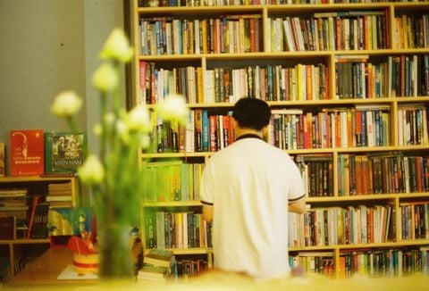Những góc nhỏ xinh tại tiệm Sách cũ Tây Đô