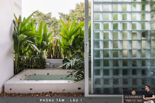 Cho thuê nhà phố 3 phòng ngủ phong cách resort, giếng trời & bồn tắm ban công – 99 triệu/tháng