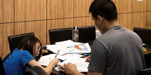 Áp lực học tập từ phía gia đình