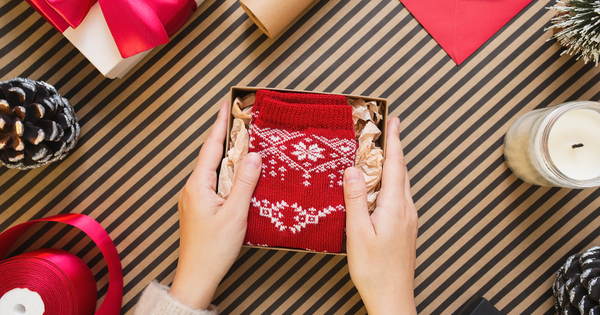 tặng tất làm quà mang ý nghĩa không may