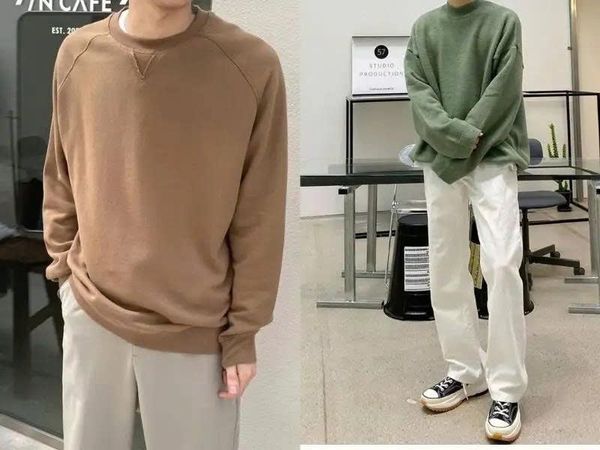 Sweater cùng quần Kaki