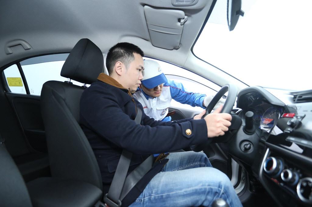 Trung Tâm Giáo Dục Nghề Nghiệp Hiệp Phát: Bổ Túc Tay Lái B2 Tự Tin
