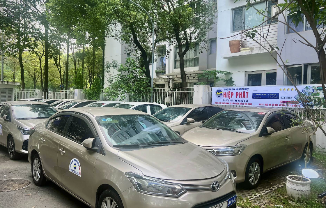 Học Bằng Lái Xe Ô Tô HCM – Chọn Trường Hiệp Phát Uy Tín