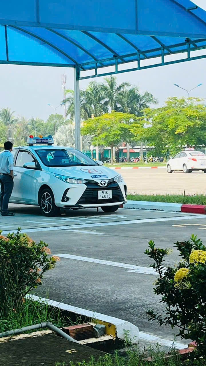 Khóa Học Lái Xe Hạng B (Số Tự Động)