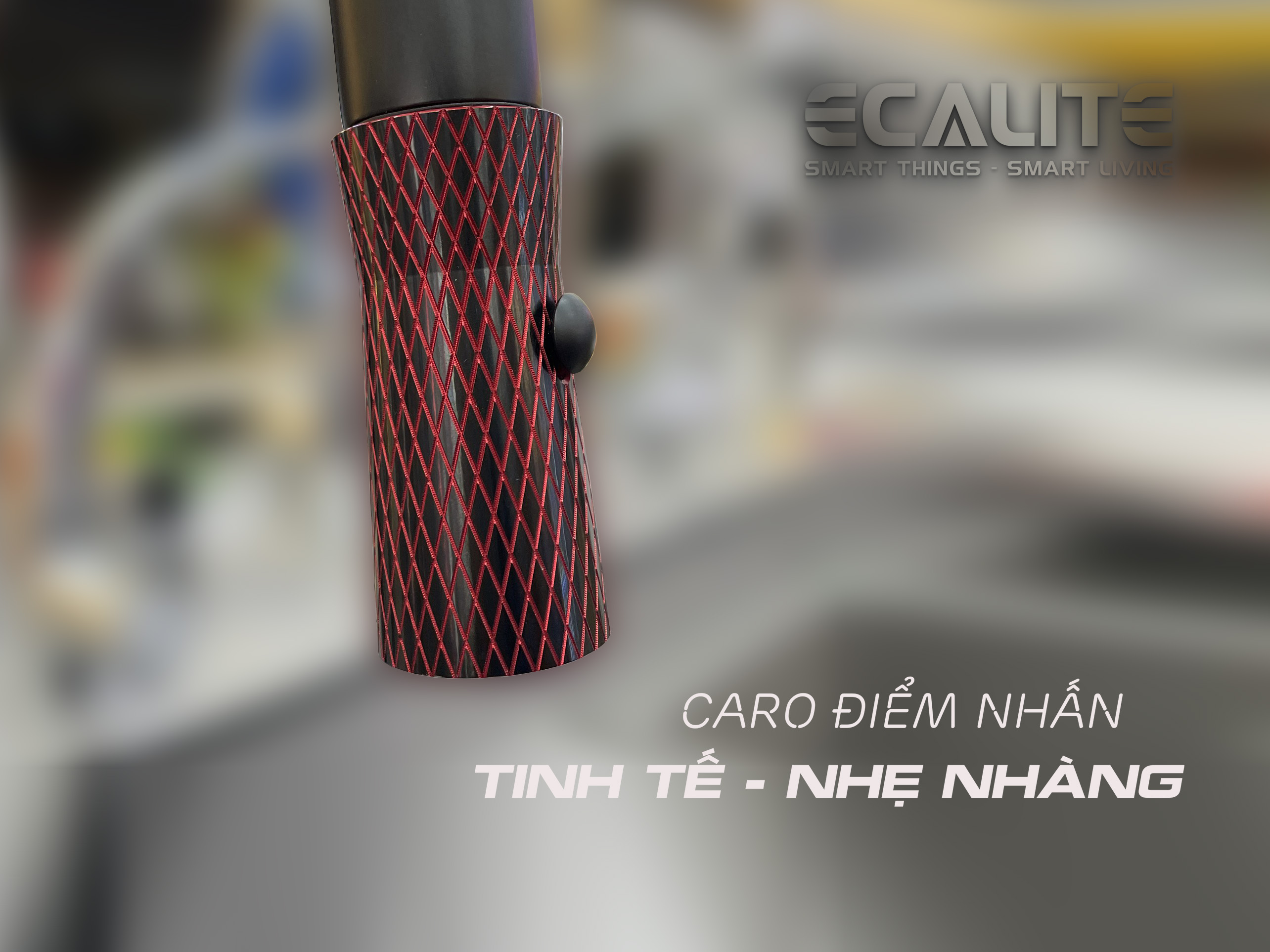 Vòi rửa chén nóng lạnh dây rút E-Signature Ecalite EF-N2023B họa tiết caro đỏ