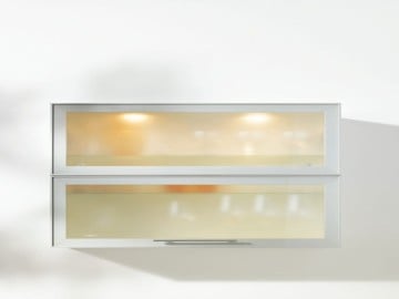 Mặt trước bằng nhôm