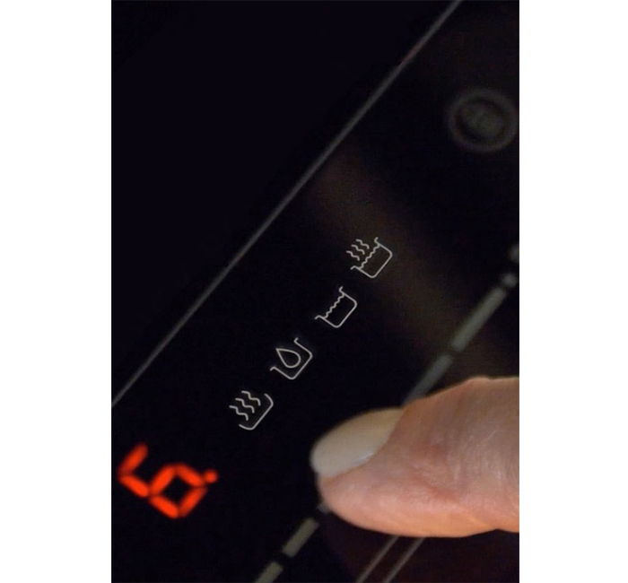 Bàn phím điều khiển của Teka IR-6320
