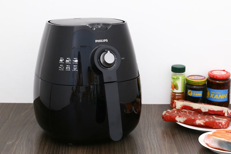 Kiểu dáng hiện đại và sang trọng của nồi chiên không dầu Philips HD9220/20