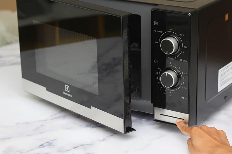 electrolux-emm2318x-7