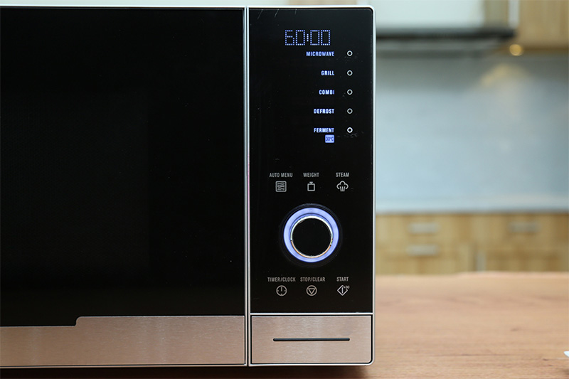 Lò vi sóng Electrolux EMS3085X 30 lít Lò vi sóng Electrolux EMS3085X 30 lít