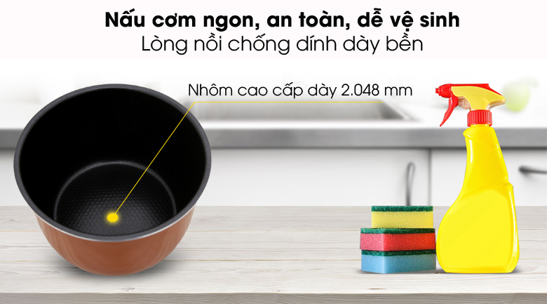 Lòng nồi dày bền, chống dính - Nồi cơm nắp gài Kangaroo KG22R1 2.2 lít