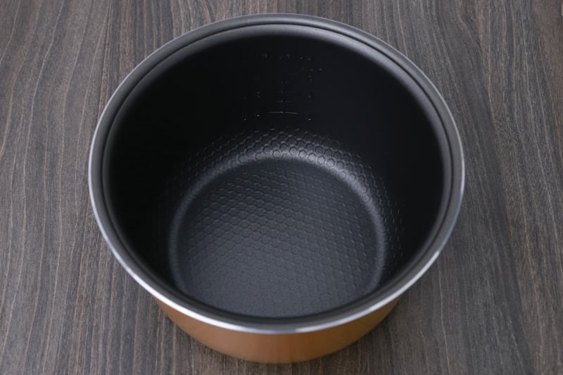 Nồi cơm nắp gài Kangroo KG822 đỏ-3