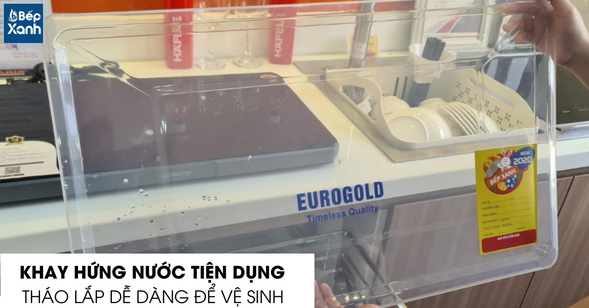 Khay hứng nước tháo lắp tiện lợi giúp dễ vệ sinh
