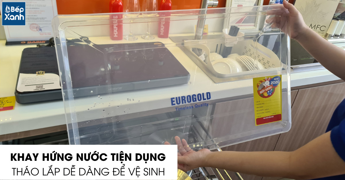 Khay hứng nước tháo lắp tiện lợi giúp dễ vệ sinh
