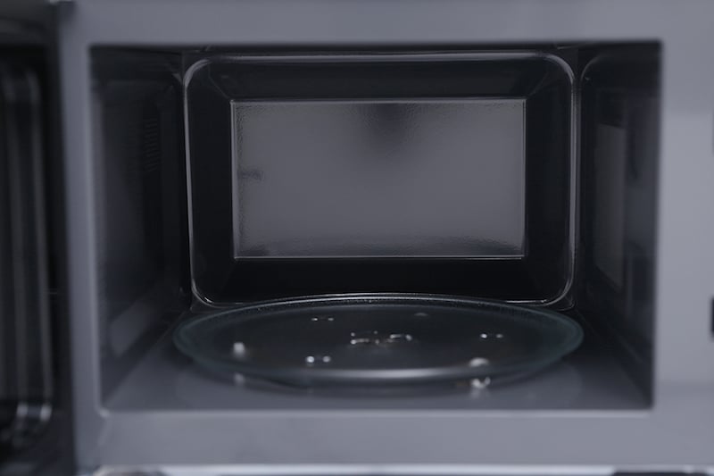 Lò vi sóng Electrolux EMM2322MW