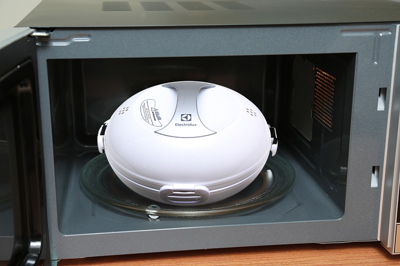 Lò vi sóng Electrolux EMS3085X 30 lít Lò vi sóng Electrolux EMS3085X 30 lít