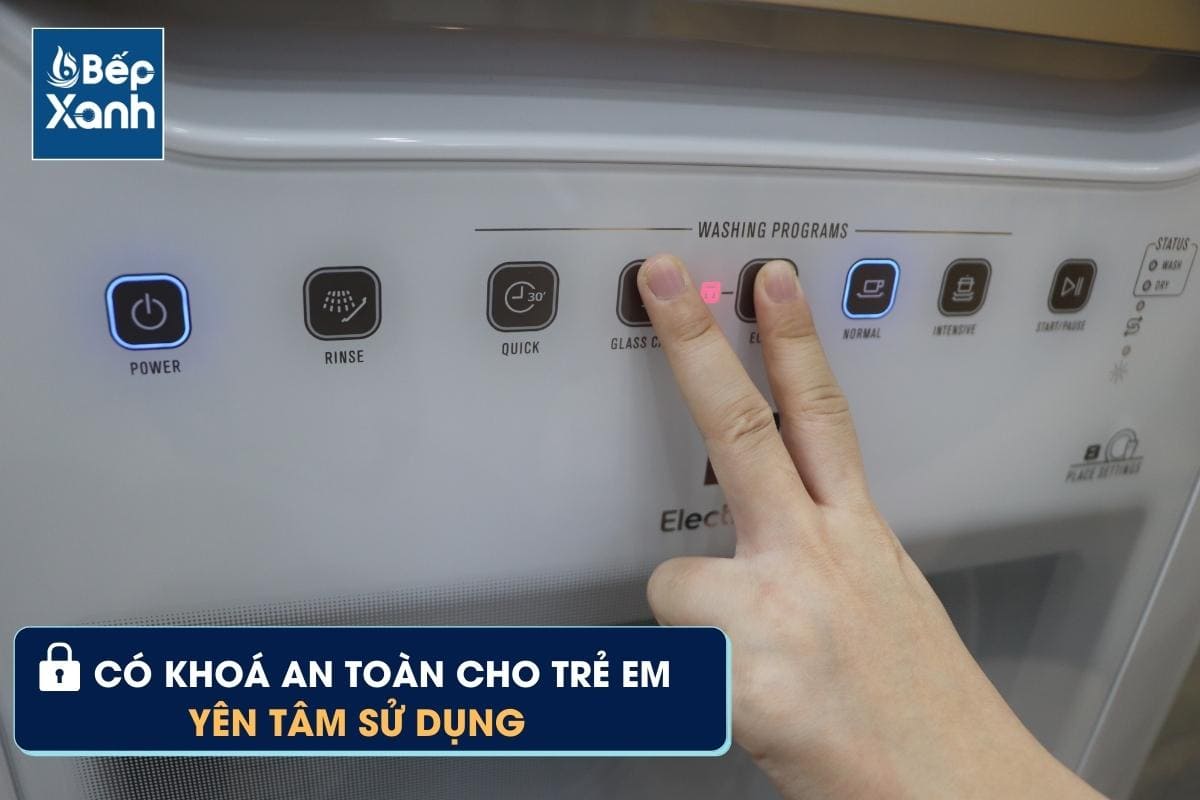 Kích hoạt khoá an toàn trên bảng điều khiển