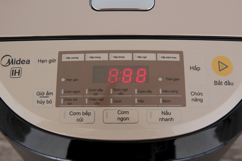 Dễ dùng - Nồi cơm điện cao tần Midea 1.8 lít MB-HS5007