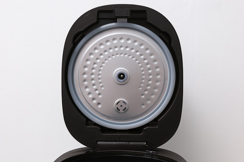 Nồi cơm điện tử Kangaroo 1.8 lít KG599N