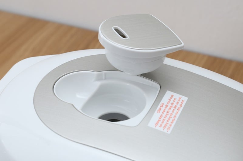 Nồi cơm điện tử Toshiba RC-10NMFVN(WT)