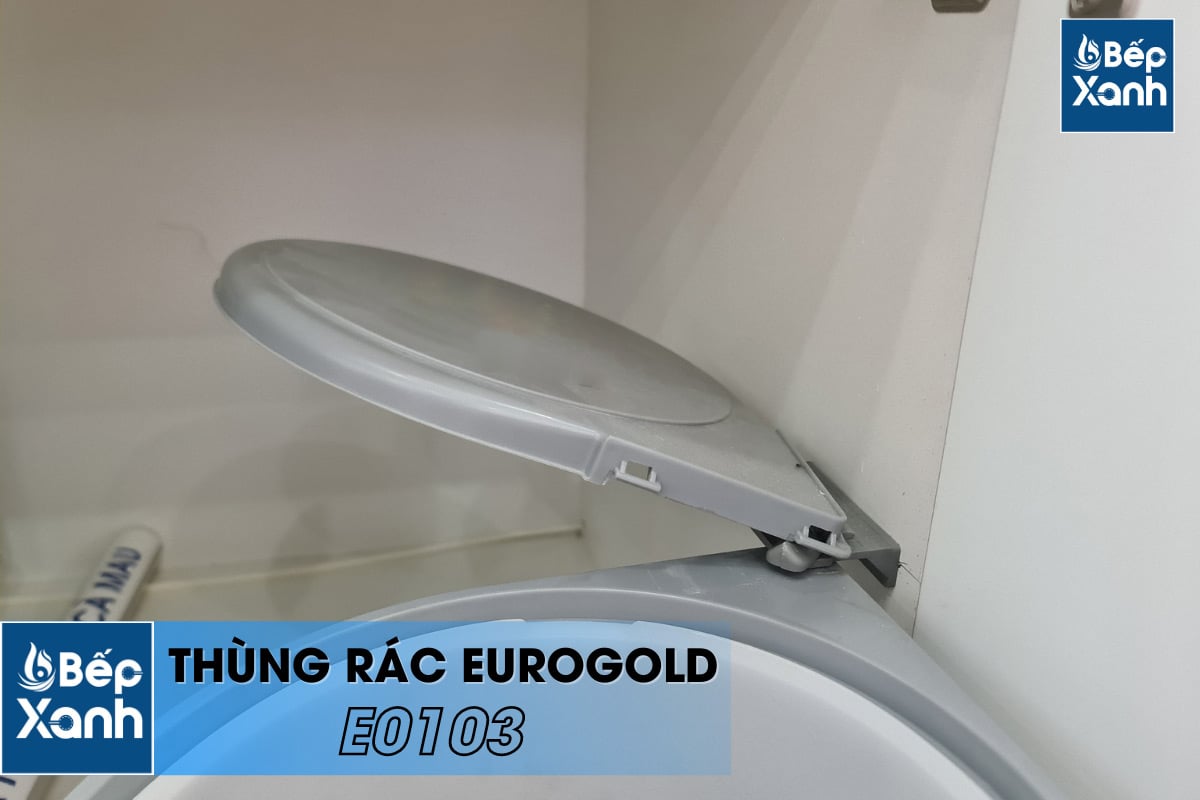 Thùng rác tròn gắn cánh âm tủ Eurogold E0103 nắp thùng