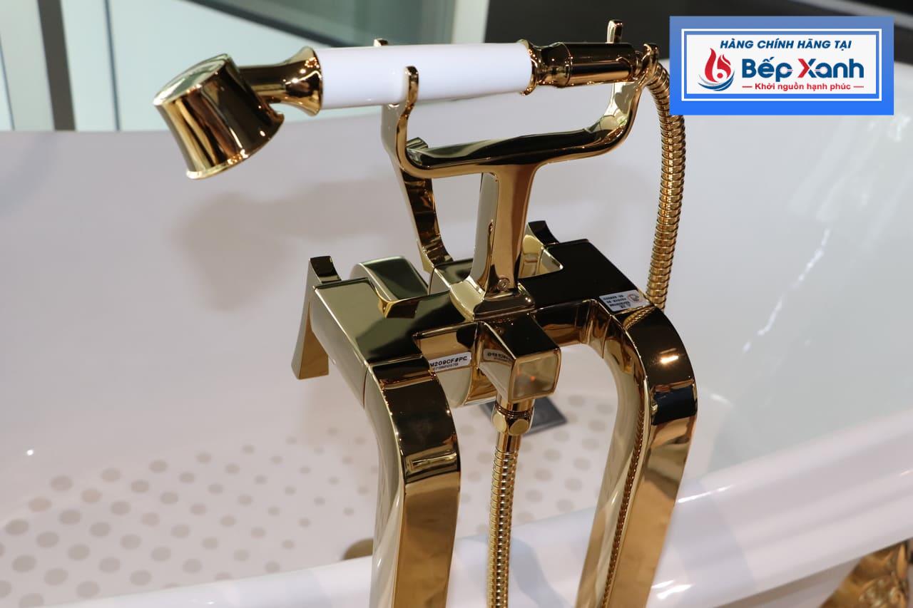 Chất liệu đồng mạ vàng cao cấp, không phai màu