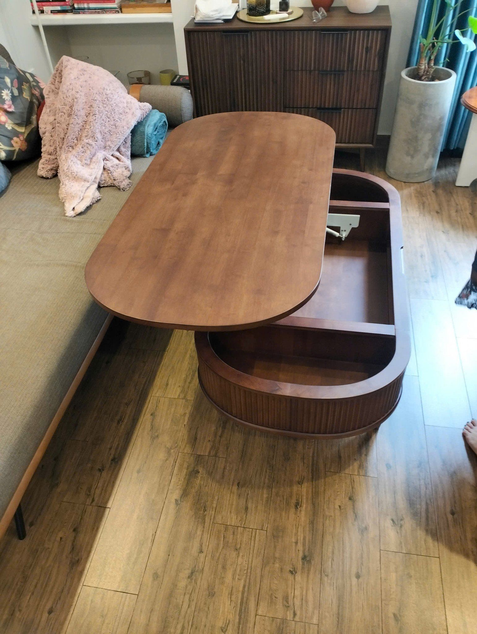 THAO DIEN | 18 June 2025