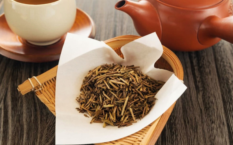 Lợi ích bất ngờ từ trà rang Houjicha mà bạn chưa biết