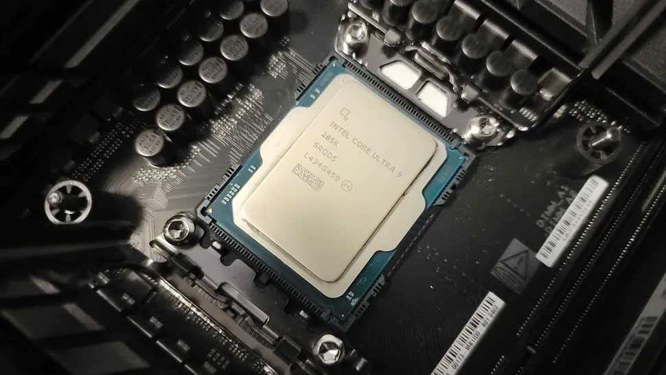Intel Arrow Lake sẽ giới hạn tốc độ SSD PCIe 5.0 – Chỉ đạt 12GB/s thay vì 14GB/s
