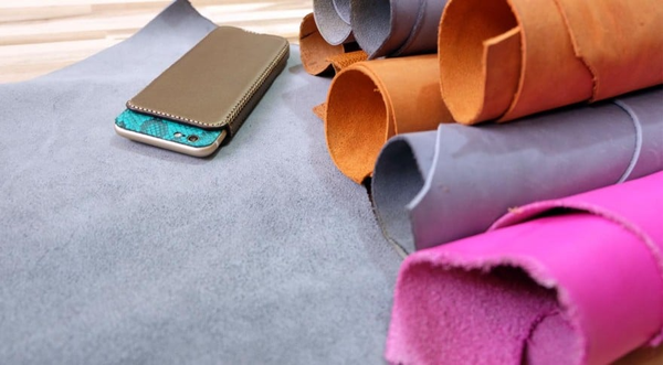 Tư vấn chọn màu sắc phù hợp khi mua hàng