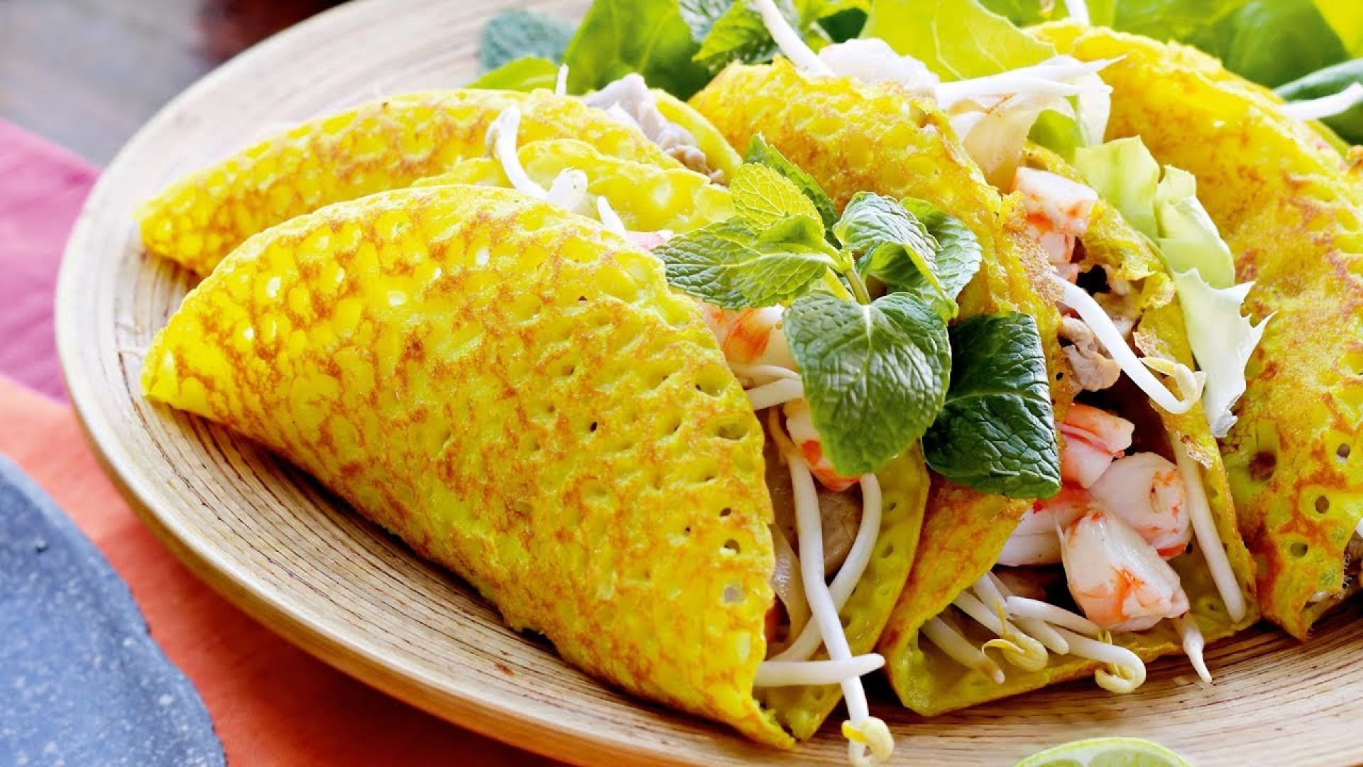 Ẩm Thực Đà Nẵng: Những Món Ăn Đặc Sản Du Khách Không Thể Bỏ Qua
