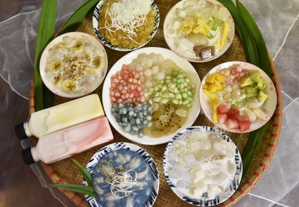 Tour ẩm thực Hội An: Khám phá chợ đêm và các món ăn đường phố